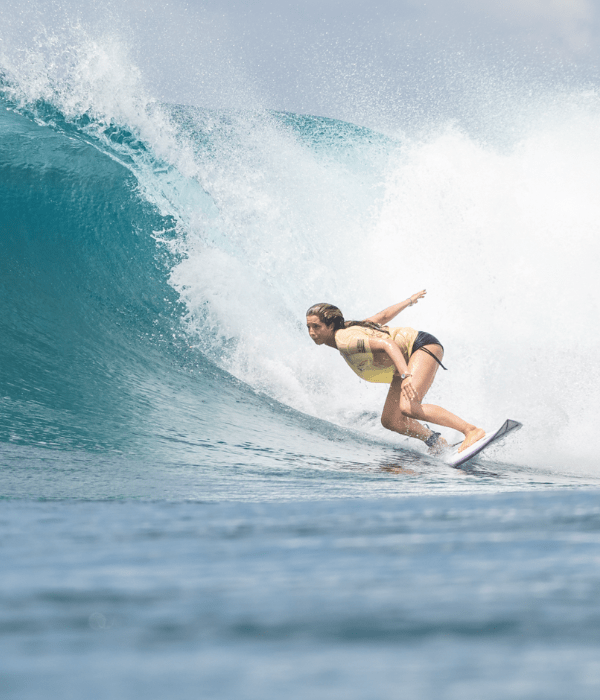 modo experto school surf ambassor raquel otero